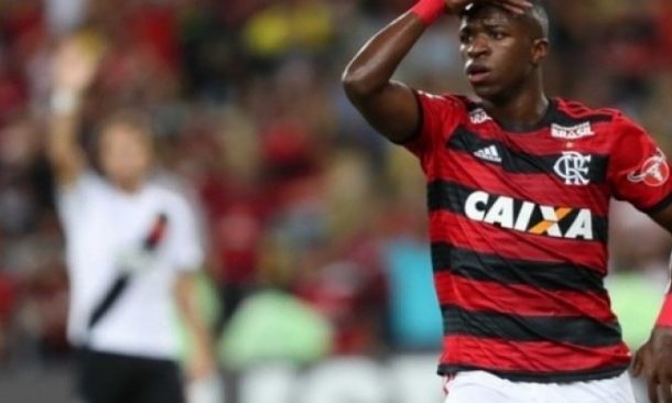 Caixa rompe vínculo com clubes de futebol e economiza R$ 195 milhões   Notícias   R7 Economia